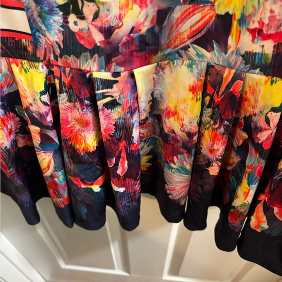 Lucky in Love Multicolor Sleeveless Sports Dress with Pockets, size S - Picture 6 of 6